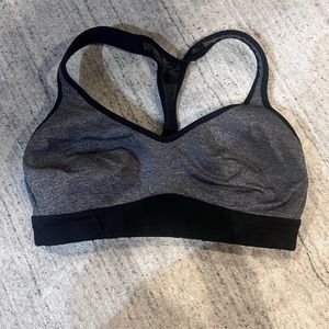 Lululemon size 8 sports bra